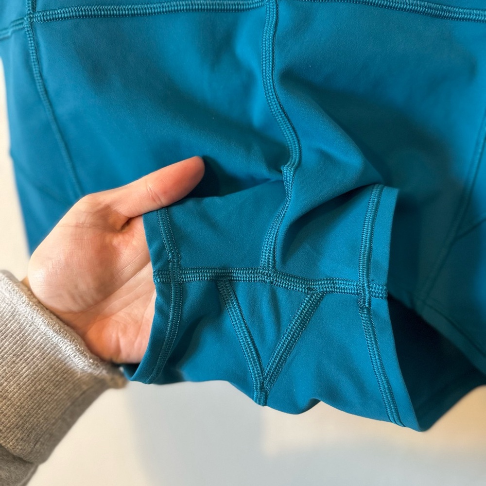 Lululemon In Movement Short - Picture 4 of 5